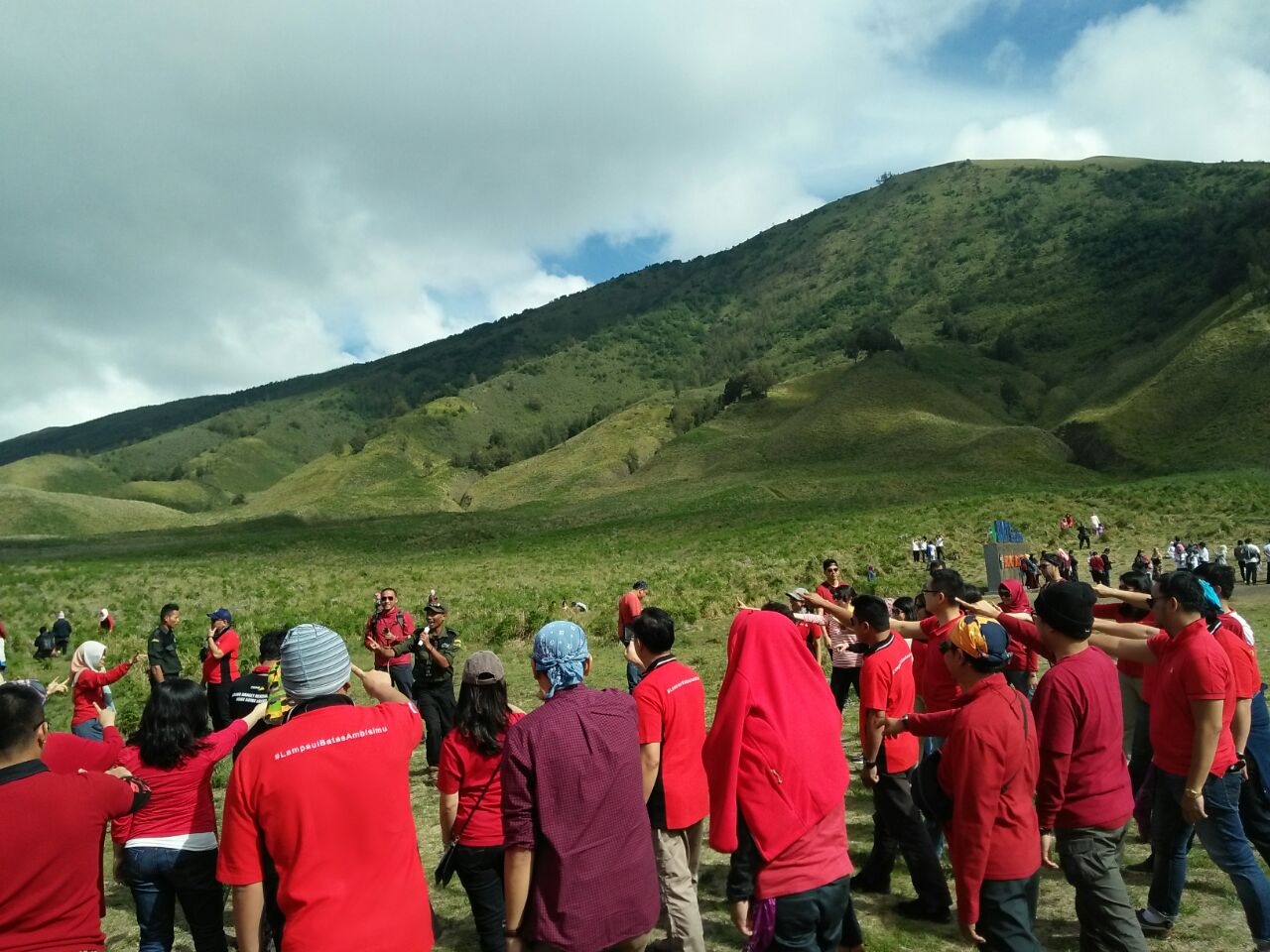 outbound di bromo, outbound di gunung bromo, outbound fun di bromo,